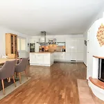 Holiday home Holiday Home Linnehan By Interhome Fuegen
