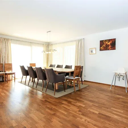 Nyaraló Linnehan By Interhome Fügen