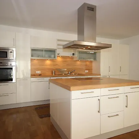 Nyaraló Linnehan By Interhome