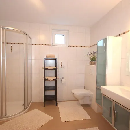 Linnehan By Interhome Nyaraló *