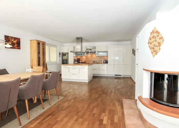 Holiday home Holiday Home Linnehan By Interhome Fuegen